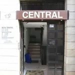מלון Hotel Central 3*