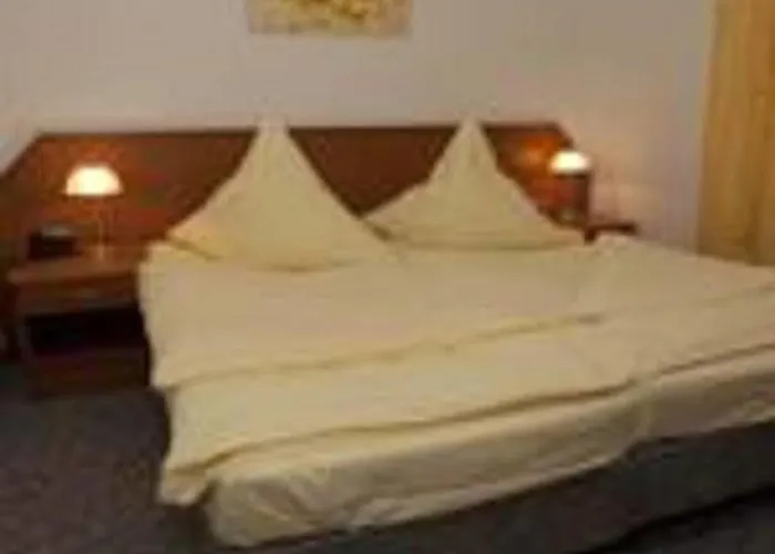 Hotel Central 3* ארלנגן