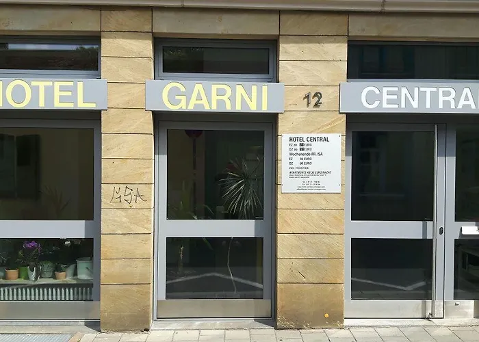 Hotel Central מלון 3*